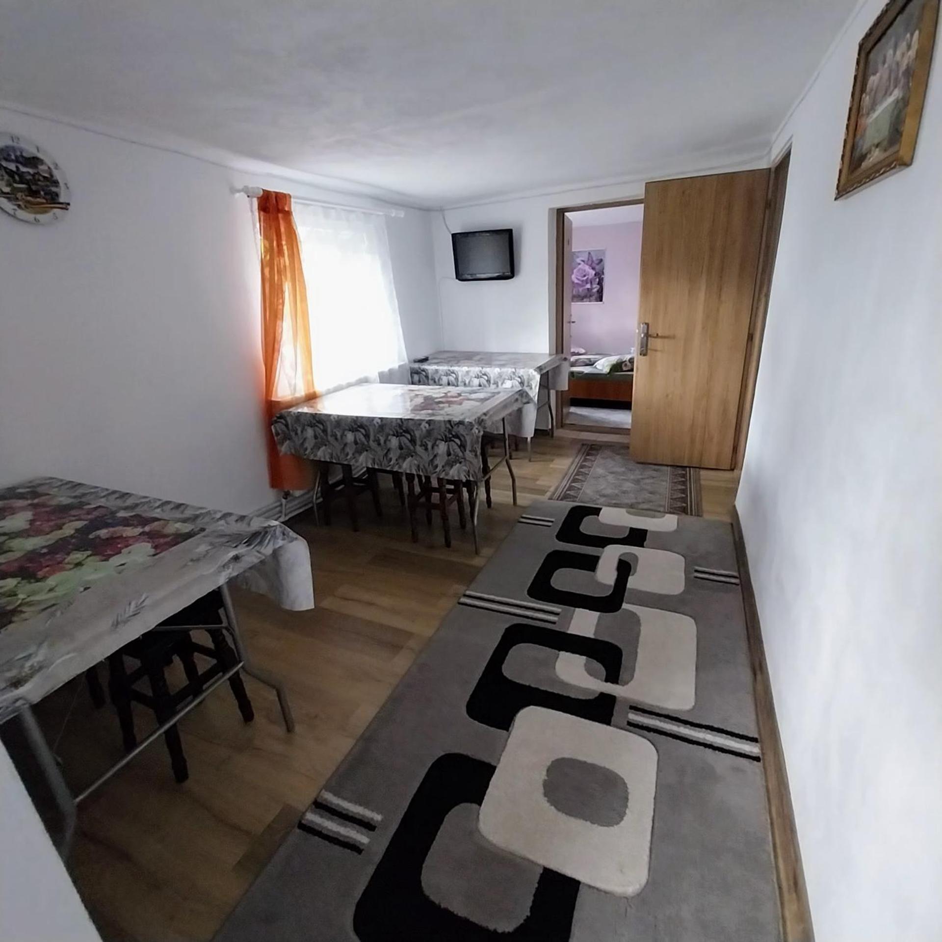 Casa Andreea Otel Novaci-Străini Dış mekan fotoğraf