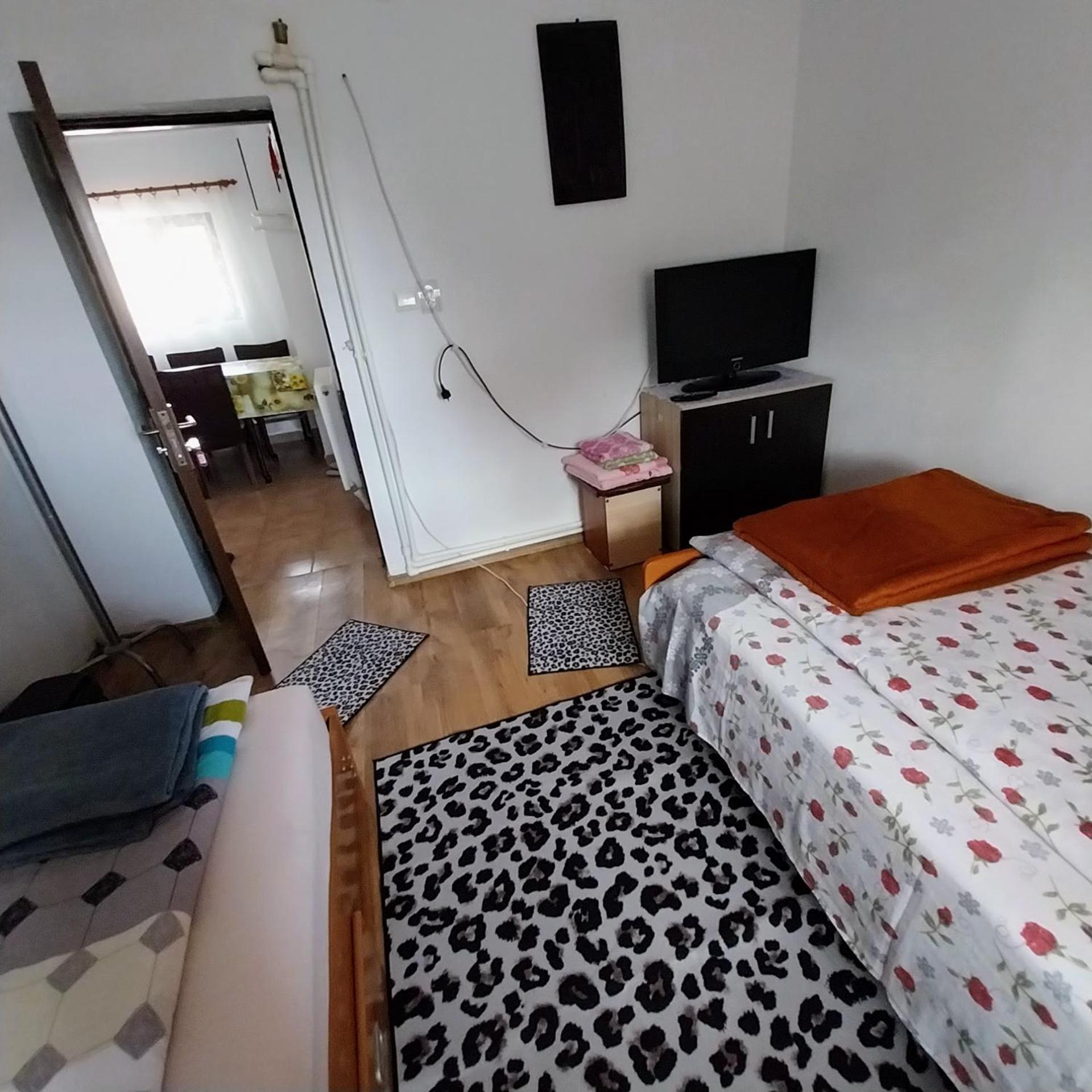 Casa Andreea Otel Novaci-Străini Dış mekan fotoğraf